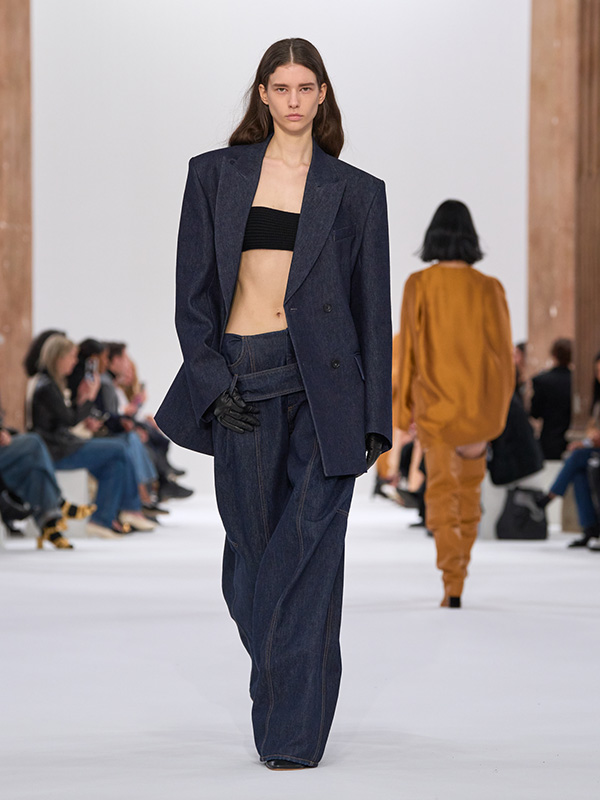 Sportmax Fall/Winter 2025 Show: FW25 Reinvention and Evolution